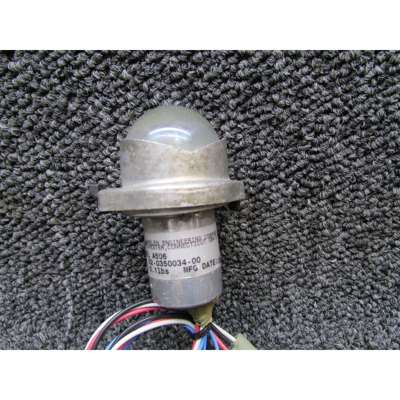02-0350034-00 Whelen A506 Strobe Light with Wide Retainer and Lens