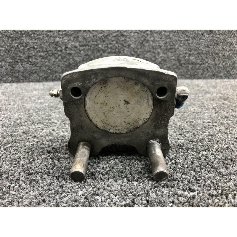 091-30118 Cessna 182 P/Q McCauley Brake Caliper Housing Assembly W/ Piston (PPP)