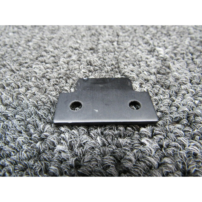 20307-002 Cirrus SR22T Baggage Door Lock Catch (Hours: 695.5)