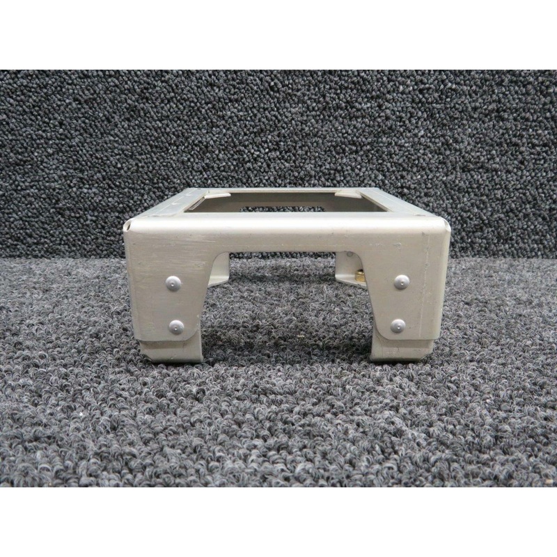 522-0240-003 (M/N: 350X-1) Cessna 421B Collins Radio Shock Mount