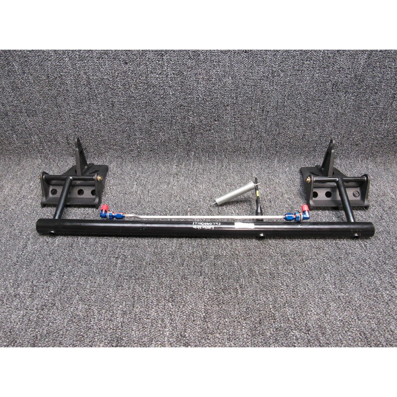 14857-002 Cirrus SR22T Rudder Pedal Torque Tube Weldment RH (Hours: 695.5)