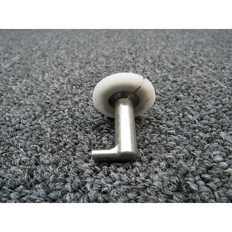20268-004 Cirrus SR22T Striker Pin Cabin Door Lower (Hours: 695.5)