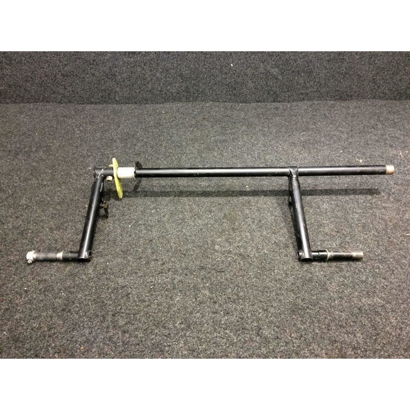 47250-501 Rockwell 114 Shaft Pedal Support LH