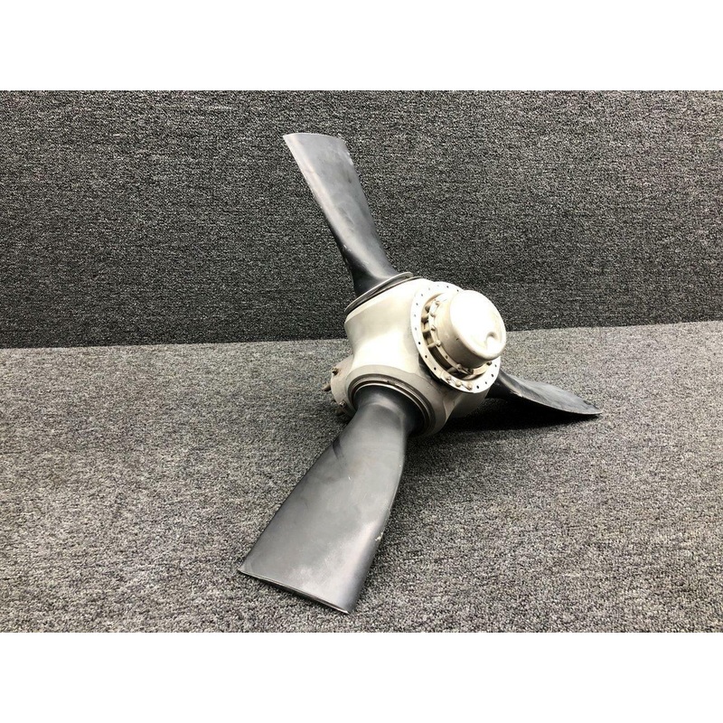 Cessna T210F McCauley D3A34C402-C 3 Blade Propeller Hub (Cut Blades)