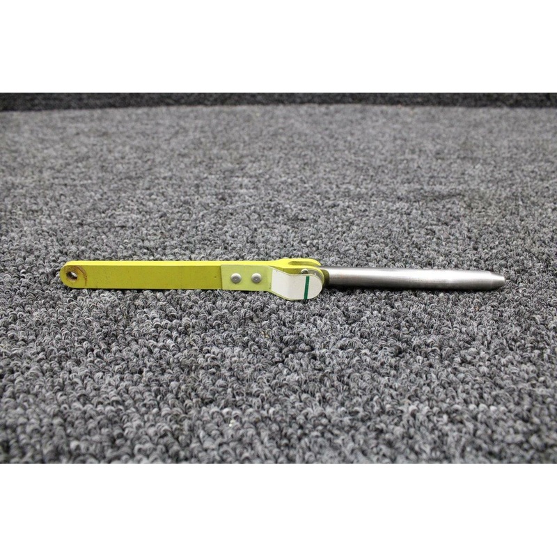 102-430279-15 / 102-430269-3 Beech 58P Cabin Door Lock Pin & Fork Center Aft