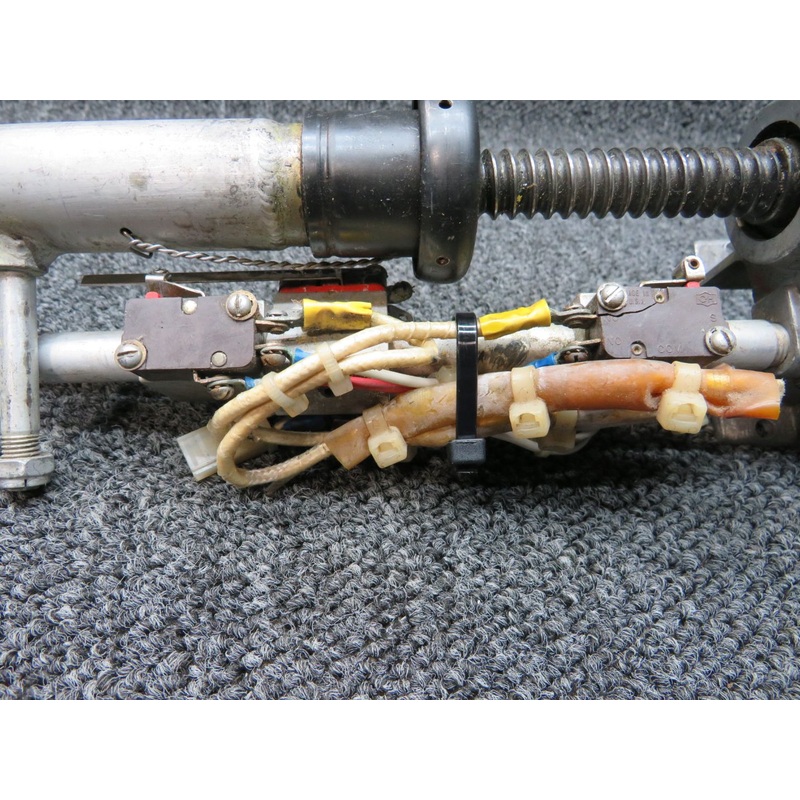 D145-00-25 Rockwell 114 Flap Actuator Assembly W/ Microswitches (Volts: 14)