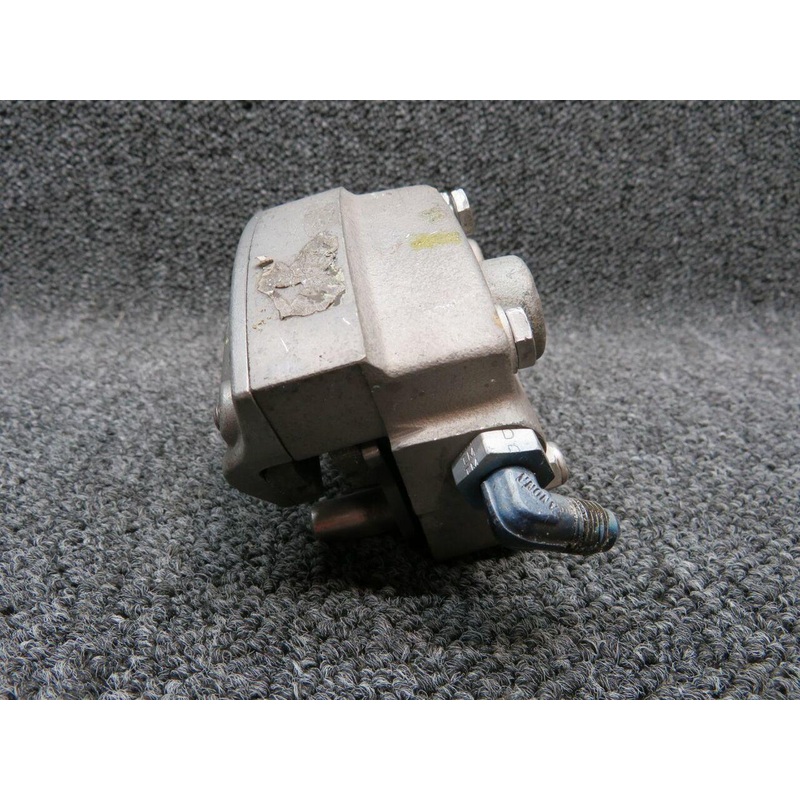 091-02100 (MPN: 30-52U) Cessna 182T Cleveland Brake Assy