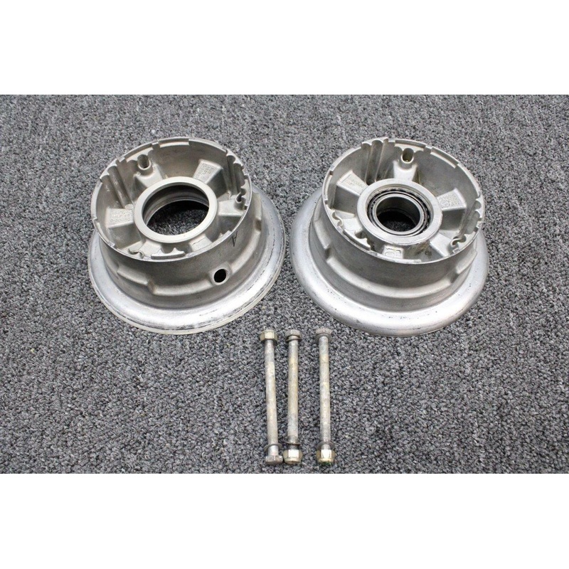 C163006-0101 (Use: D30660-1) Cessna 182 P/Q McCauley Main Wheel Assembly 6.00×6 (Minus Bearing) (PPP)