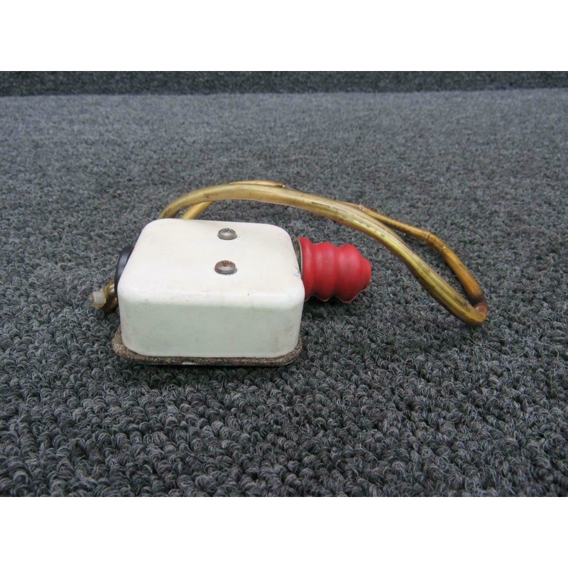 002-361013-608 Beech 58 Landing Gear Safety Switch Assy RH (Volts: 28)