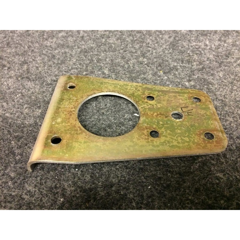 10439-001 Cirrus SR22 Riser Attack Lower Belt