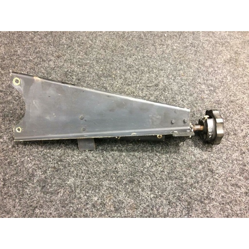 47483 / 47485-1 Rockwell 114 Control Assy Rudder Trim W/ Bracket