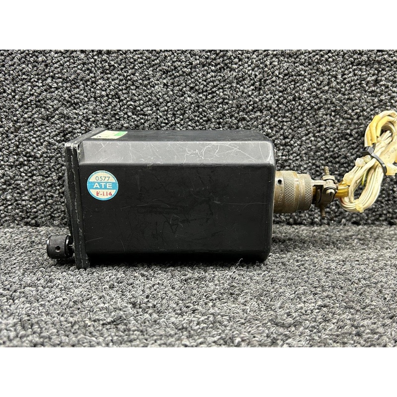 066-3011-01 King Radio Corp KNI-520 Navigation Indicator With Mods