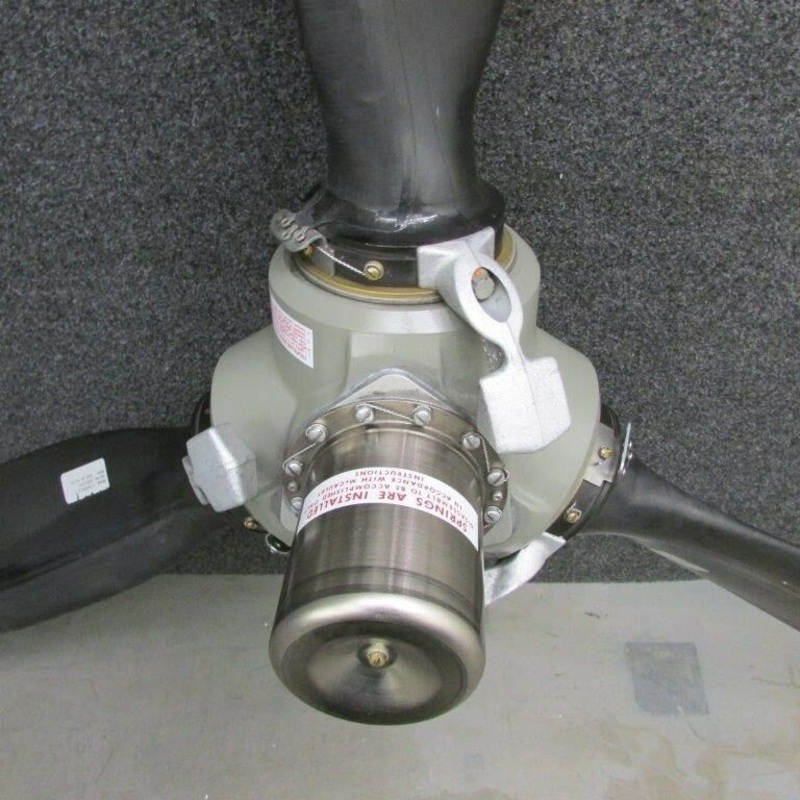 3AF32C505-B/G-82NEA-6 Cessna 310R McCauley 3 Blade Propeller RH W/ Logs