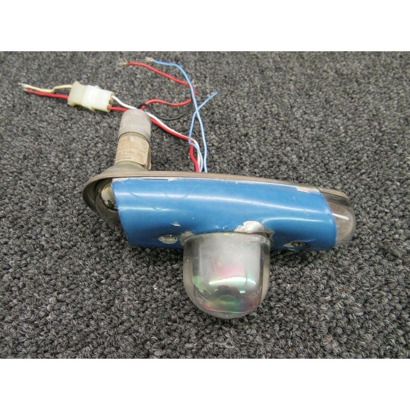 572-593 (ALT: 90071-000) Piper PA28-181 Whelen Light Navigation (Volts: 28)