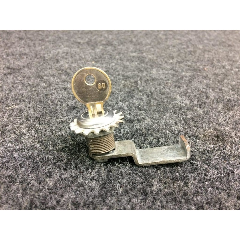 Beech Baron Lock Assy Cargo Door W/ Key P/N 35-590099-29 (Use: 36-380100-15)