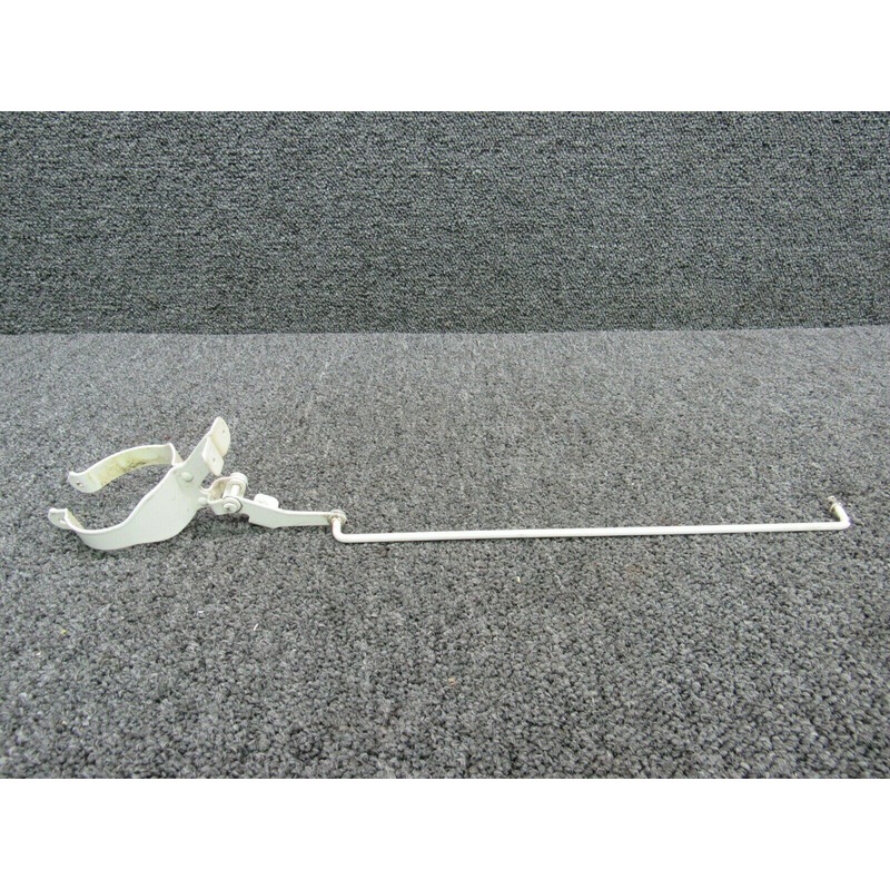002-361013-53, 002-361016-20 Beechcraft Landing Gear Safety Link w Bracket & Arm RH