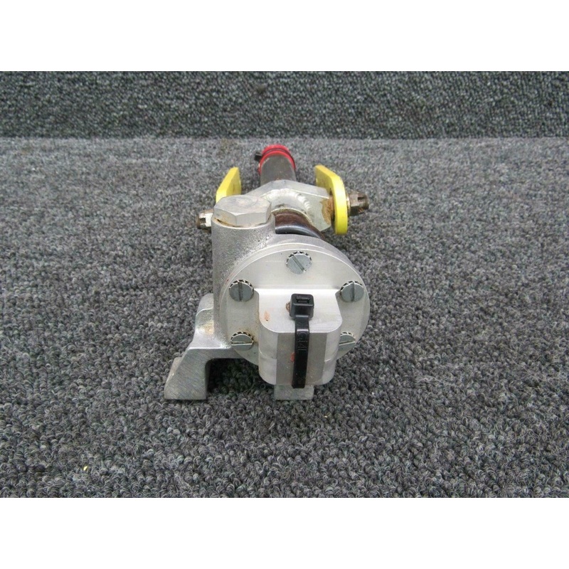 D-145-00-35 / 70032-1 Air Tractor AT-301 Flap Actuator Assy W/ Arms