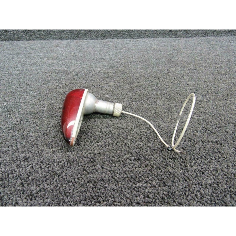 B3307-4 Beech 95-C55 Wing Tip Light Assy Lower LH Red (Volts: 28)