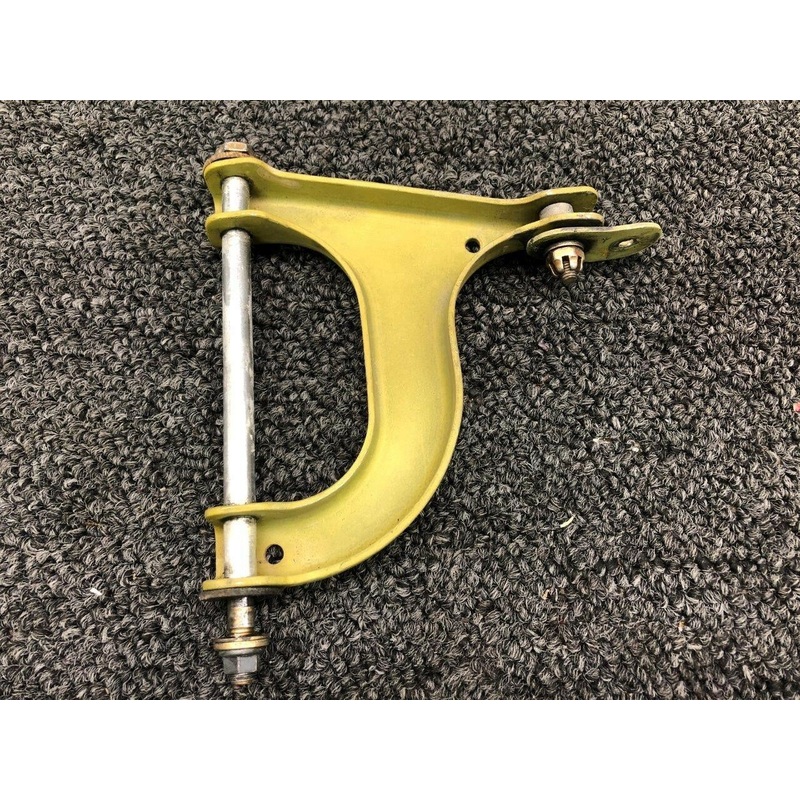 002-430024-1 Beechcraft A36TC Main Gear Door Idler Arm