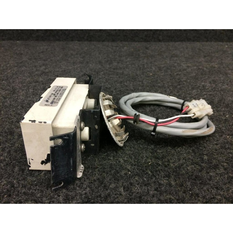 01-0790028-01 (M/N: 90028) Beech A36 Whelen Flash Tube Assy (Volts: 28)