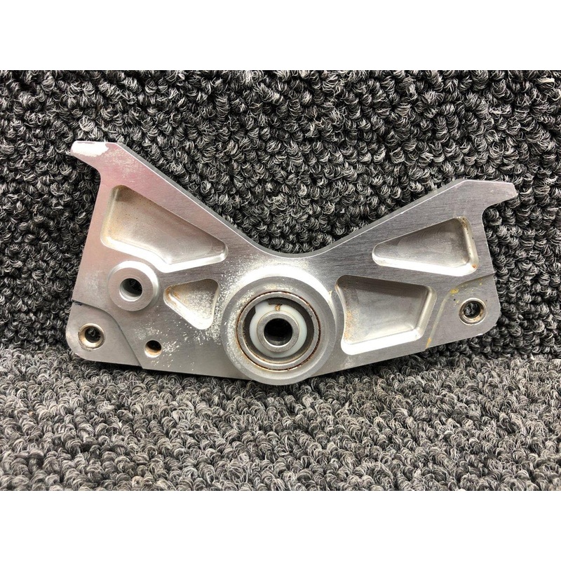 14912-002 (Alt: 15432-001) Cirrus SR22 Aft Rudder Bellcrank