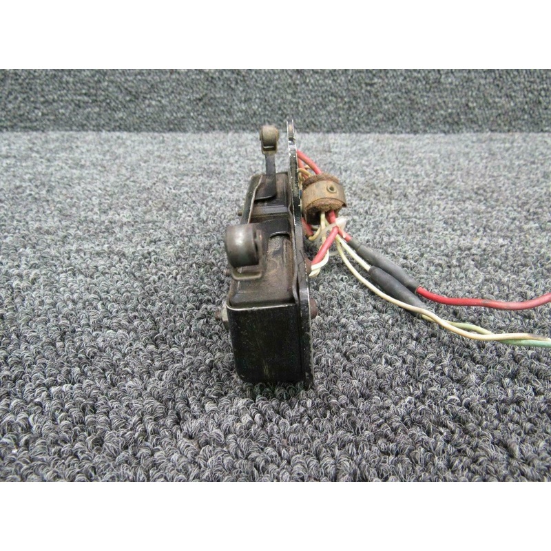 R900-377 Beech B35 Bracket Support Limit Switch (Volts: 14)